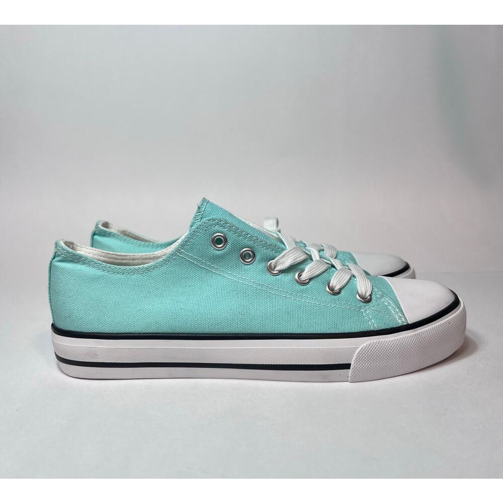 Women's Canvas Shoes Fashion Sneakers Low Top Lace up Casual Shoes Size 8